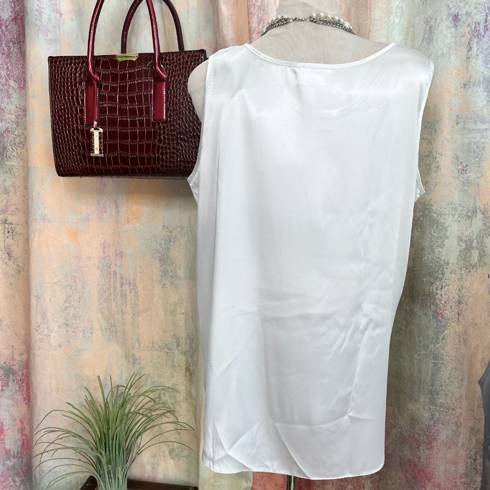 Surprise 2 Classic Basic Items Plus Size Tank Top… - image 7